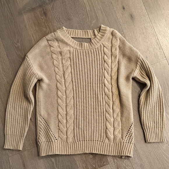 No Boundaries Sweaters - Women’s No Boundaries knitted sweater. Size: Large (11-13) Gently Used.
